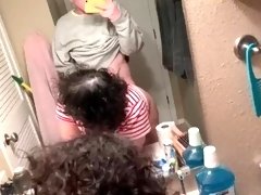 Thick Latina wants a quickie being silent so her parents don’t hear