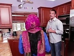 Arab teen Ada gets fucked in missionary