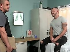Tattooed gay dude pleases a friend by pounding his tight ass