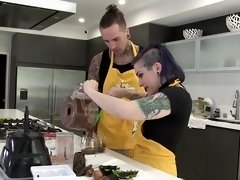 Dude with a hard cock fucks his goth girlfriend Rizzo Ford in the kitchen